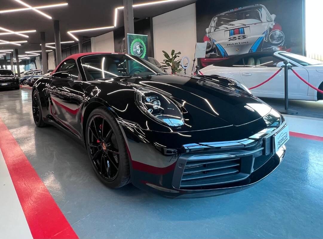 Porsche 911 Cabrio 3.0 Carrera auto