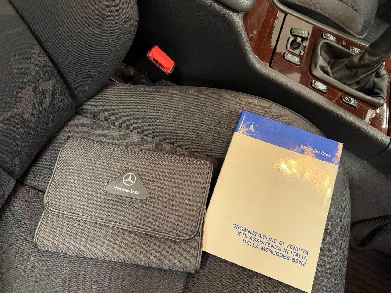 Mercedes-benz E 200 cat Elegance