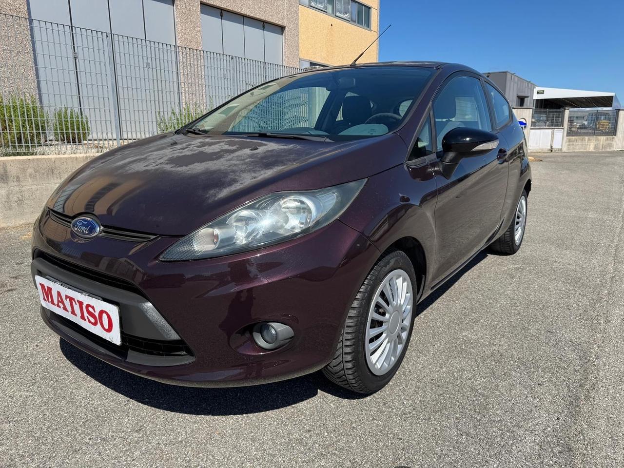 FORD FIESTA 1.2 benz 3p Titanium 130000 km