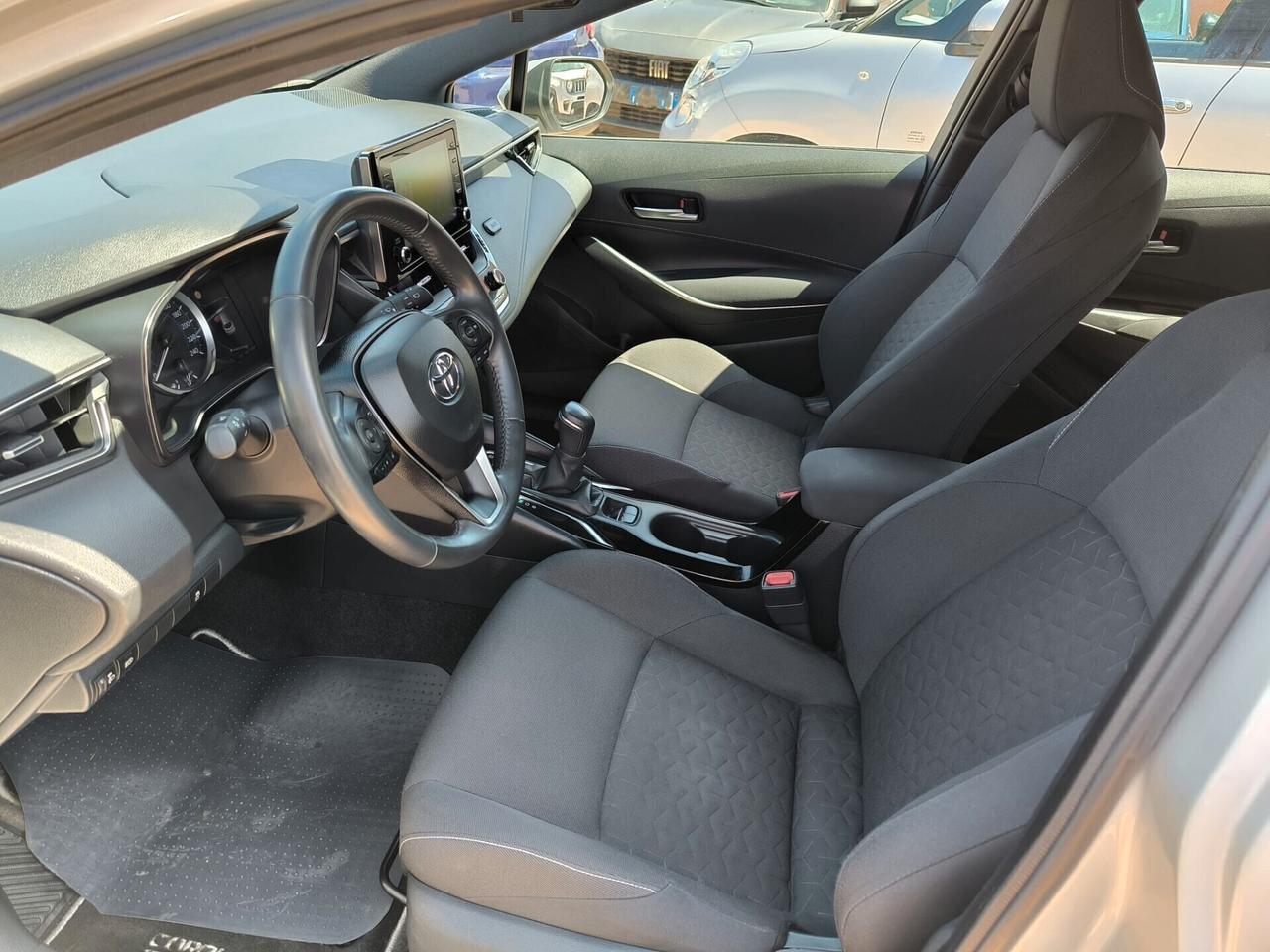 Toyota Corolla Touring Sports 1.8 Hybrid Business