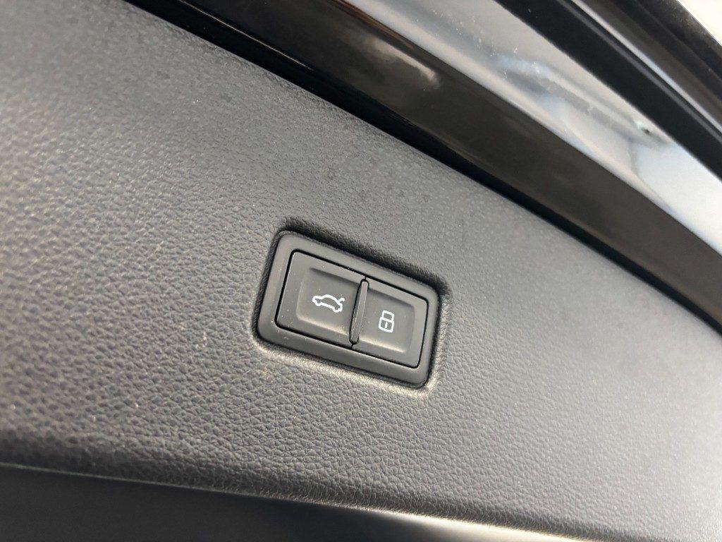 Audi Q5 Sportback SPB SPORTBACK Quattro S Line 40 TDI S tronic 4X4
