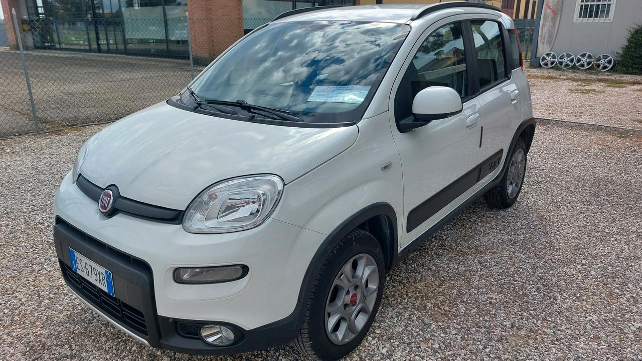 Fiat Panda 1.3 MJT 16V DPF 4x4 Climbing