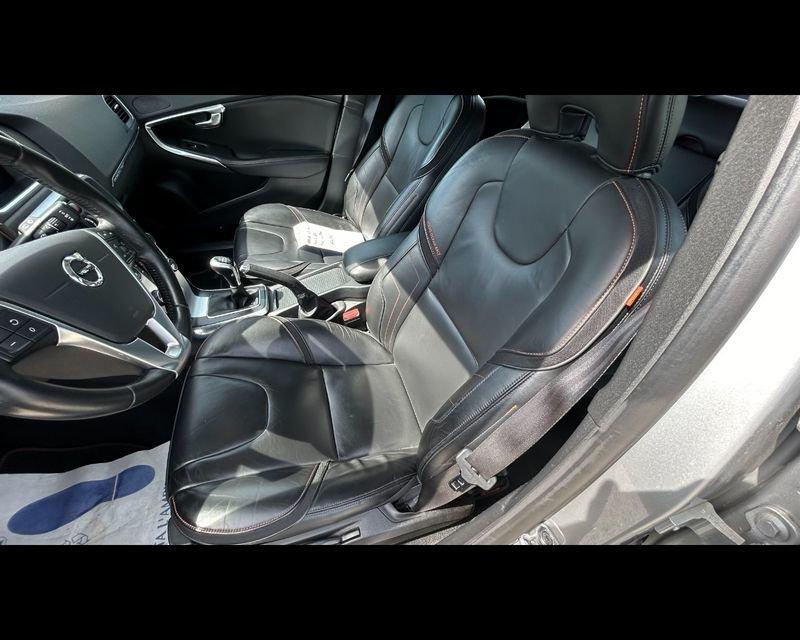 Volvo V40 Cross Country D2 Volvo Ocean Race