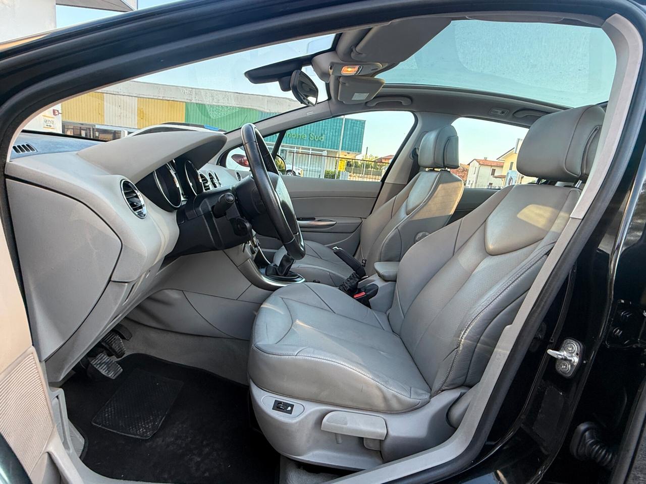 Peugeot 308 1.6 HDi 110CV 5p. Premium (5 Marce)