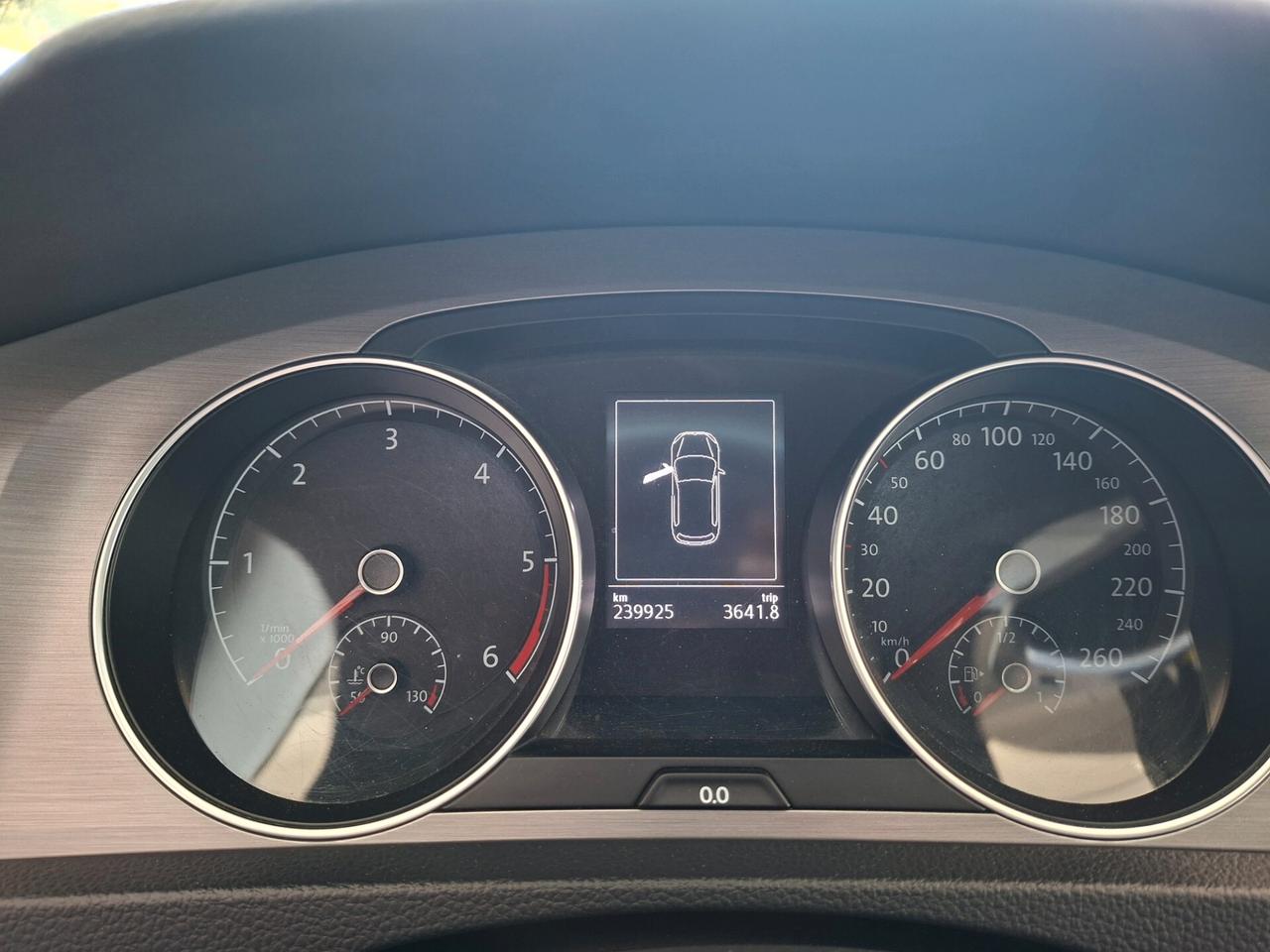 Volkswagen Golf 5P. 1.6 TDI / DA NEOPATENTATI / EURO 5B