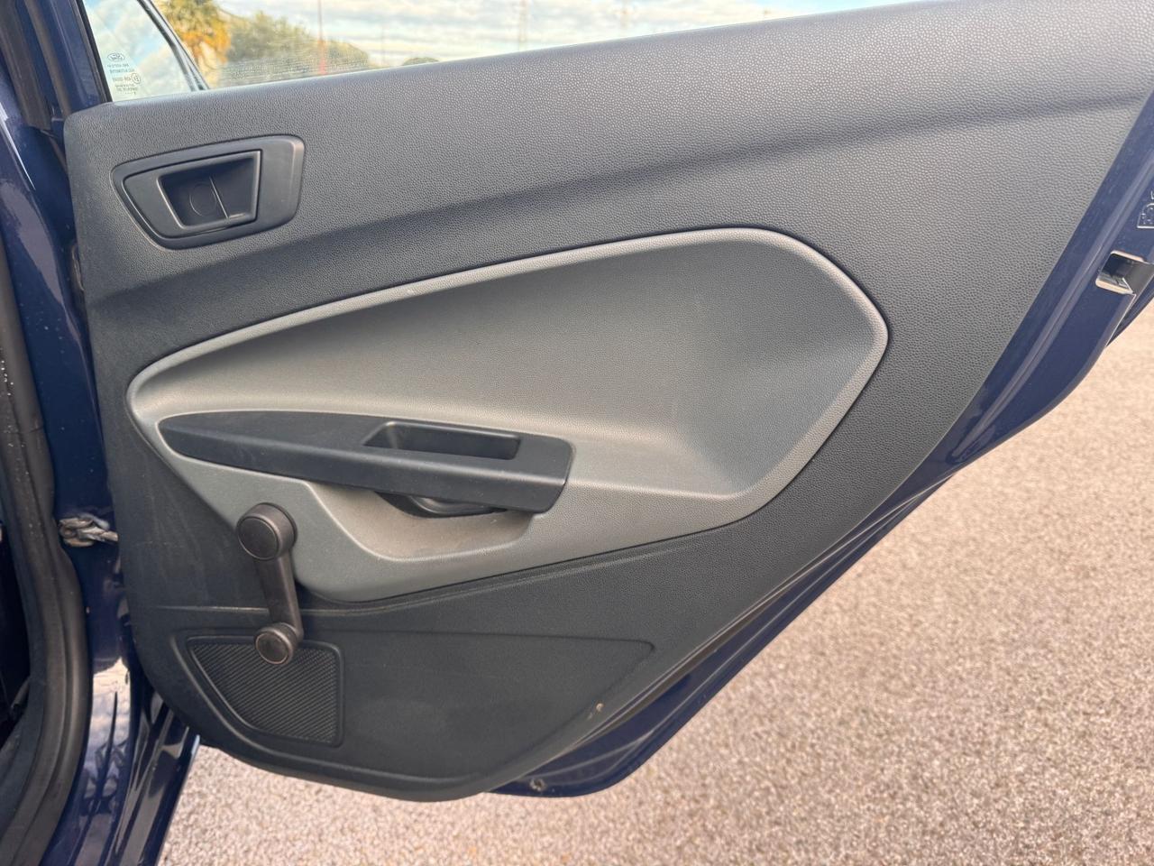 Ford Fiesta 1.4 TDCi 5p. Titanium GARANZIA 12 mesi