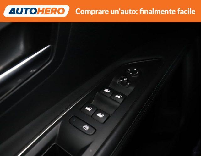 PEUGEOT 3008 Hybrid4 300 e-EAT8 Allure Pack