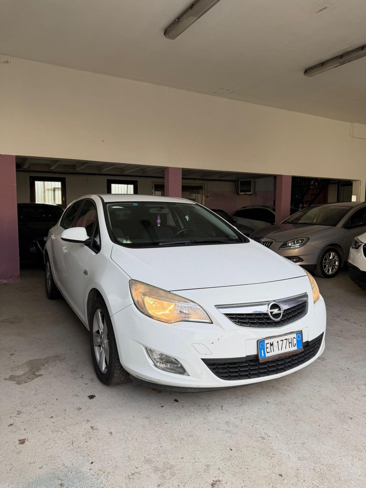 Opel Astra 1.7 CDTI 110CV 5 porte Elective