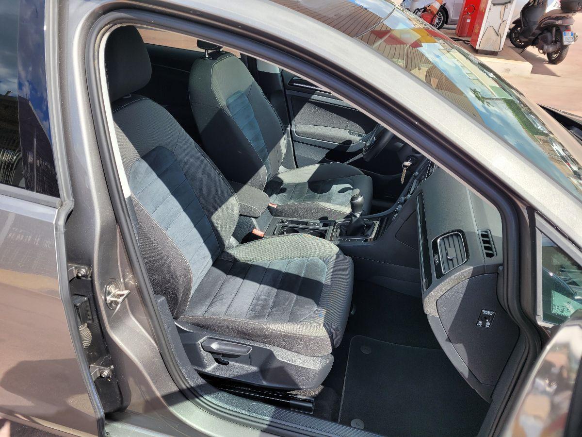 VOLKSWAGEN - Golf - 1.6 TDI 110 DSG 5p. Exec 4 Free BMT