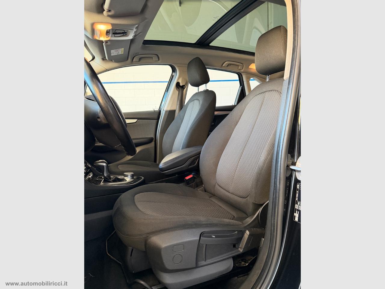BMW 218d Active Tourer Advantage