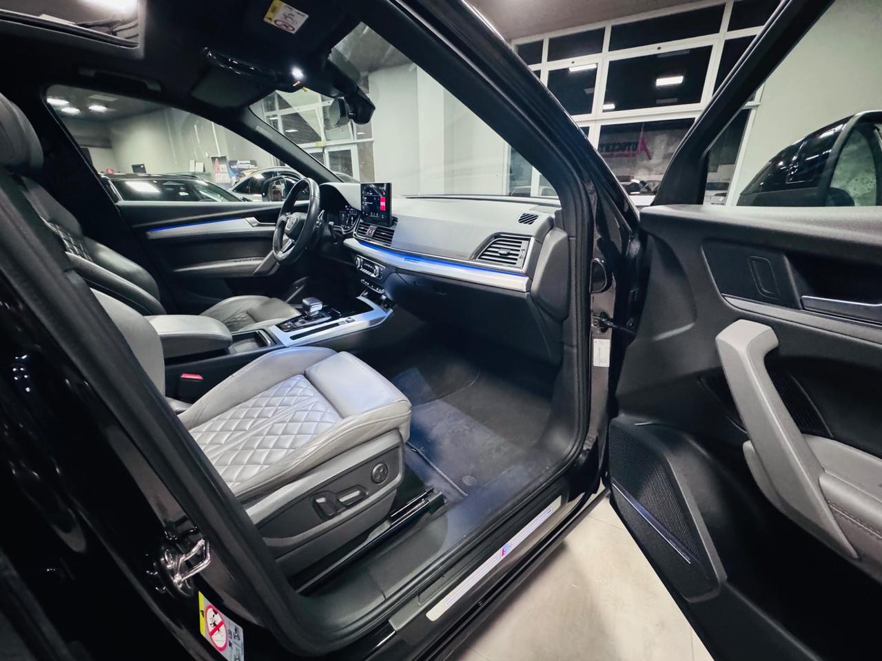 AUDI SQ5 SPORTBACK TDI HYBRID IDENTITY BLACK