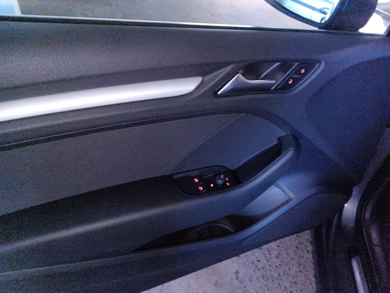 Audi A3 1.6 TDI clean diesel Attraction