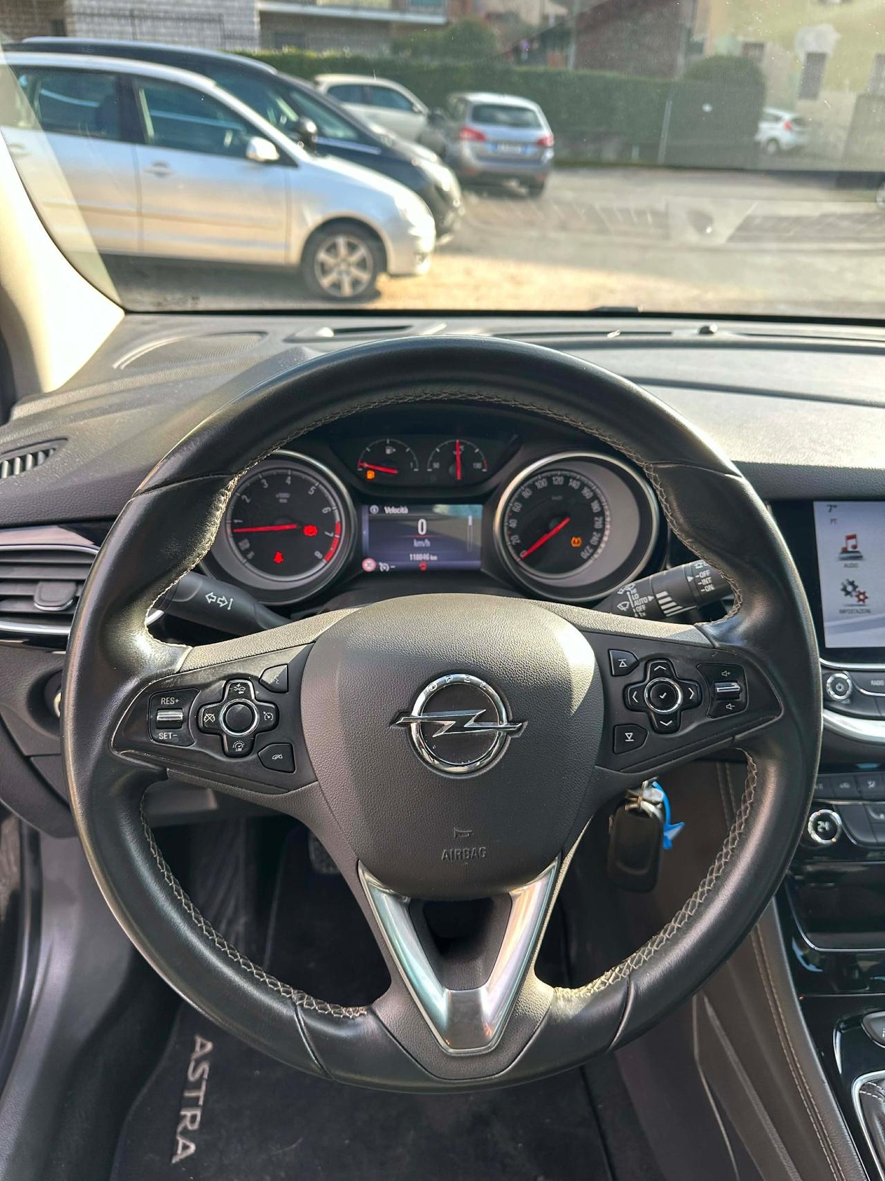 Opel ASTRA PREMIUM KMCERT GARANZ UNICOPR