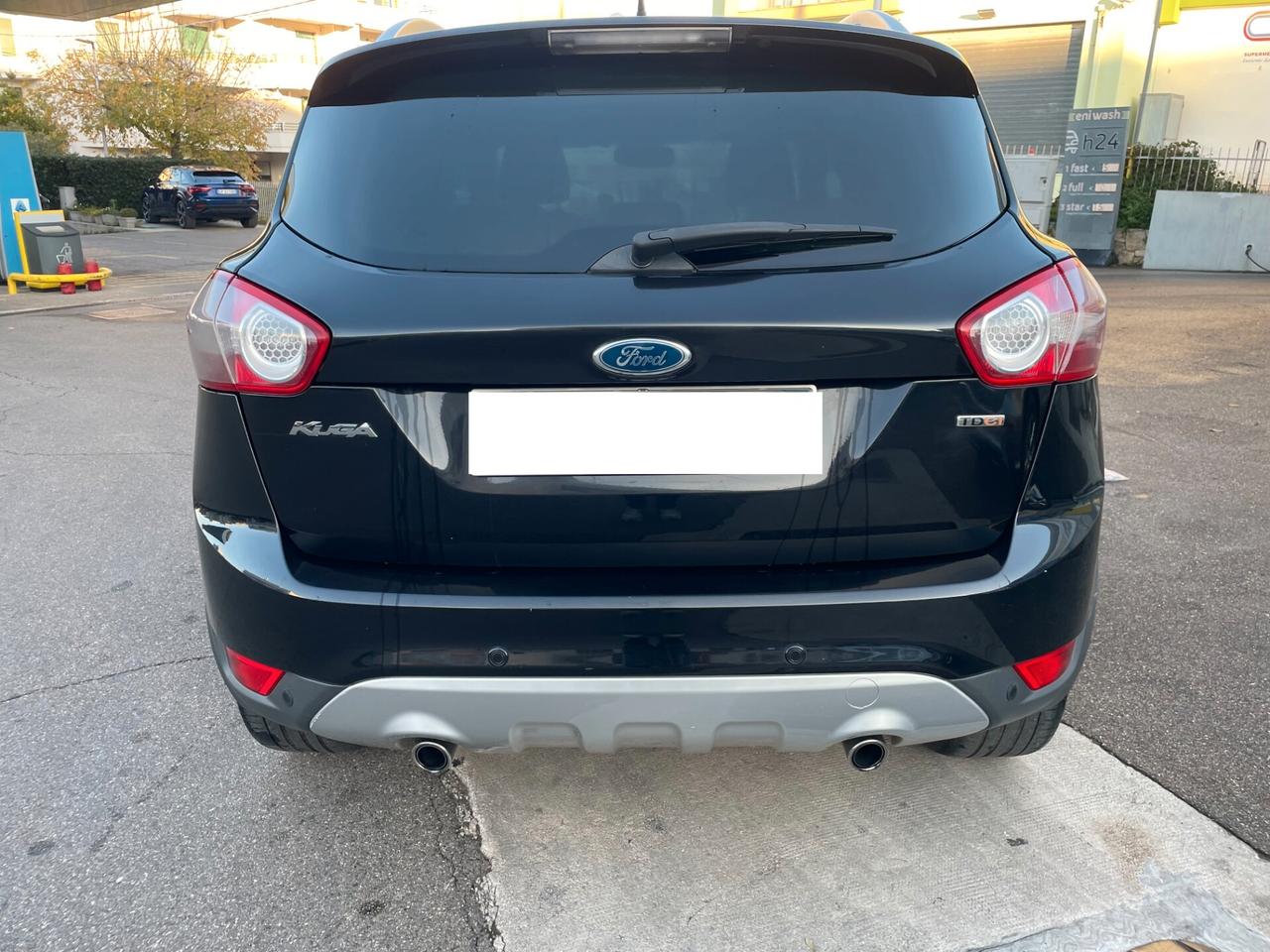 Ford Kuga 2.0 TDCi 136 CV 4WD Titanium DPF FINANZIABILE