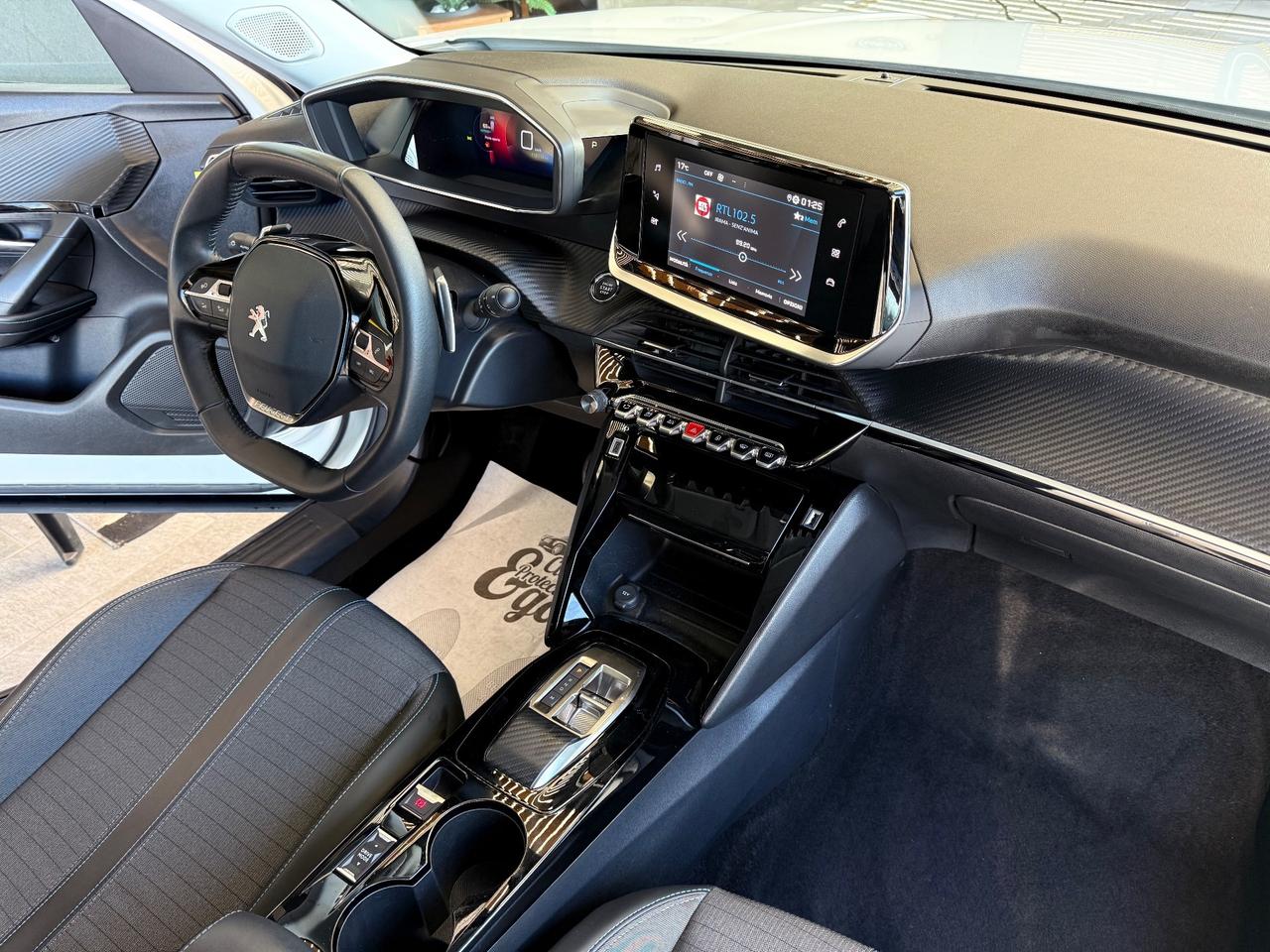 Peugeot 2008 BlueHDi 130 S&S EAT8 Allure Pack