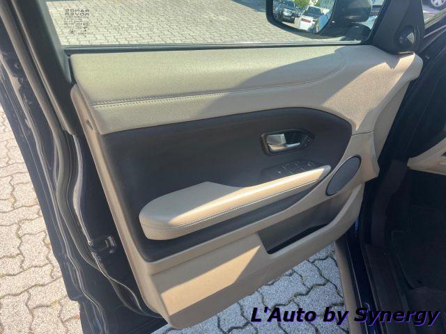 LAND ROVER Range Rover Evoque 2.0 eD4 5p. SE Dynamic
