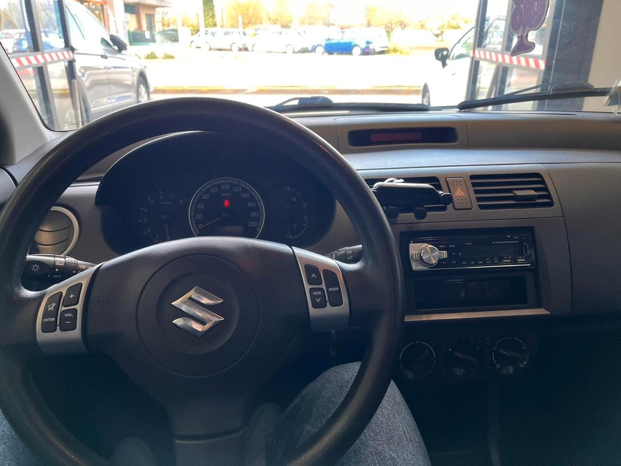 Suzuki Swift 1.3 5p. GLX