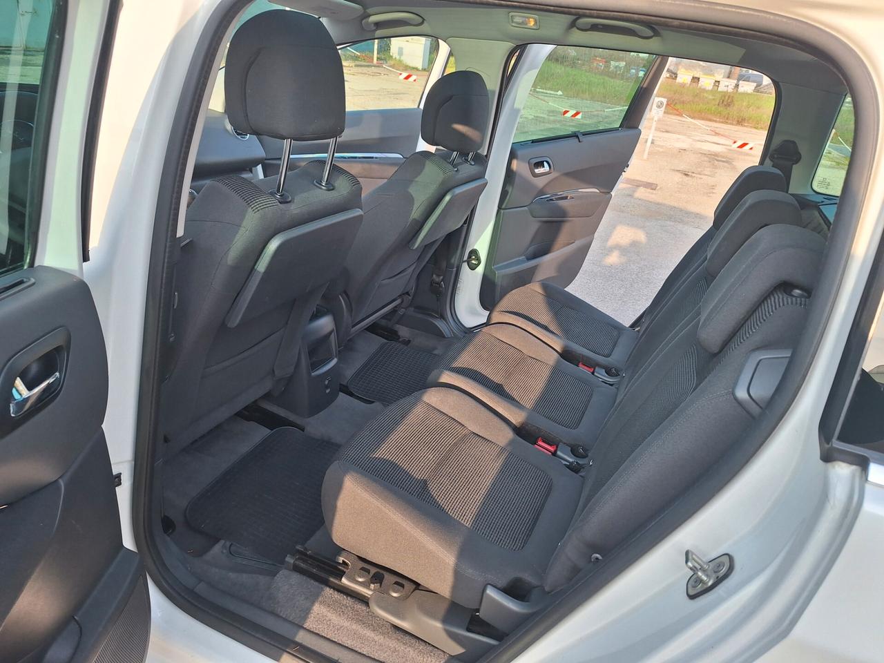 Peugeot 5008 2.0 HDi 150CV Allure 7 POSTI TETTO CRUIS €5