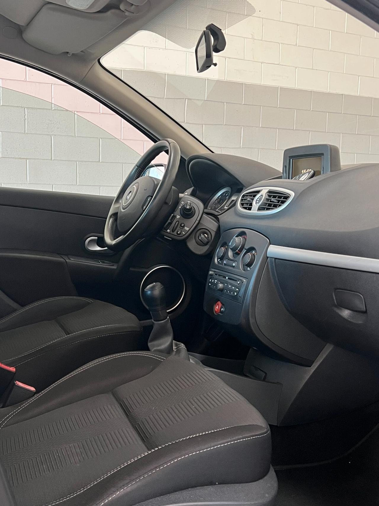 RENAULT CLIO 1.2 5P Live!