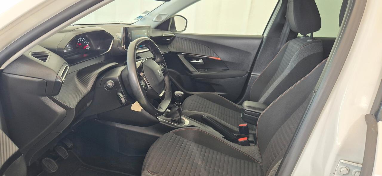 PEUGEOT 2008 1.5HDI 110CV U.proprietario 04/2021