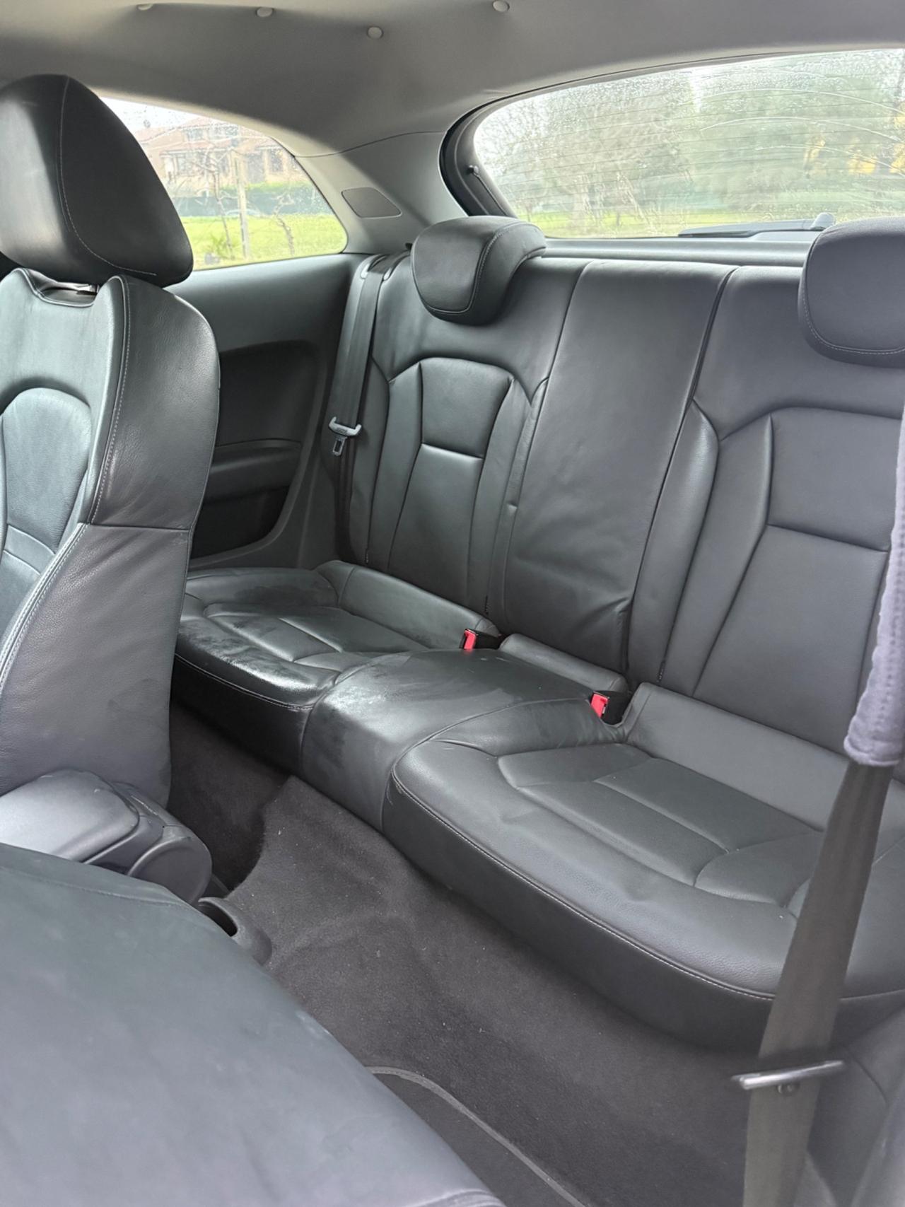 Audi A1 S-Line con 86 mila km NEOPATENTATi