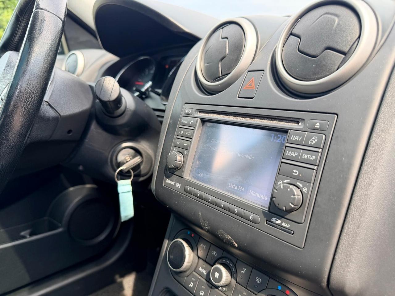 Nissan Qashqai 2.0 dCi DPF Tekna