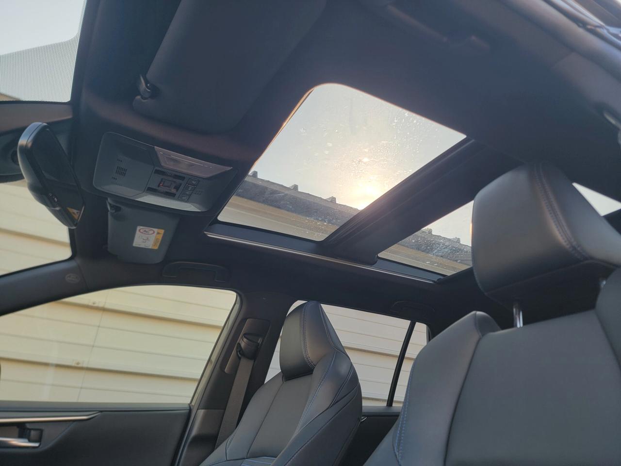 Toyota RAV 4 2.5 HV (218CV) LOUNGE SOLO 42 MILA KM !