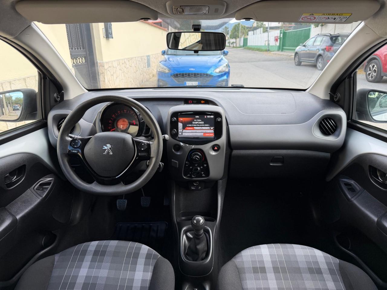Peugeot 108 VTi 72 5 porte Allure TOP!