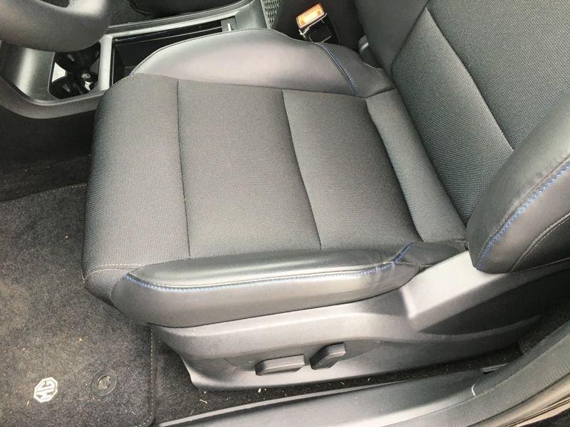 MG MG4 Luxury 64 KWh PREZZO SENZA VINCOLI - PARI AL NUOVO