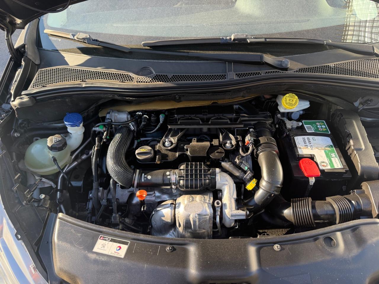 Peugeot 208 1.4 HDi 68 CV 5 porte Allure