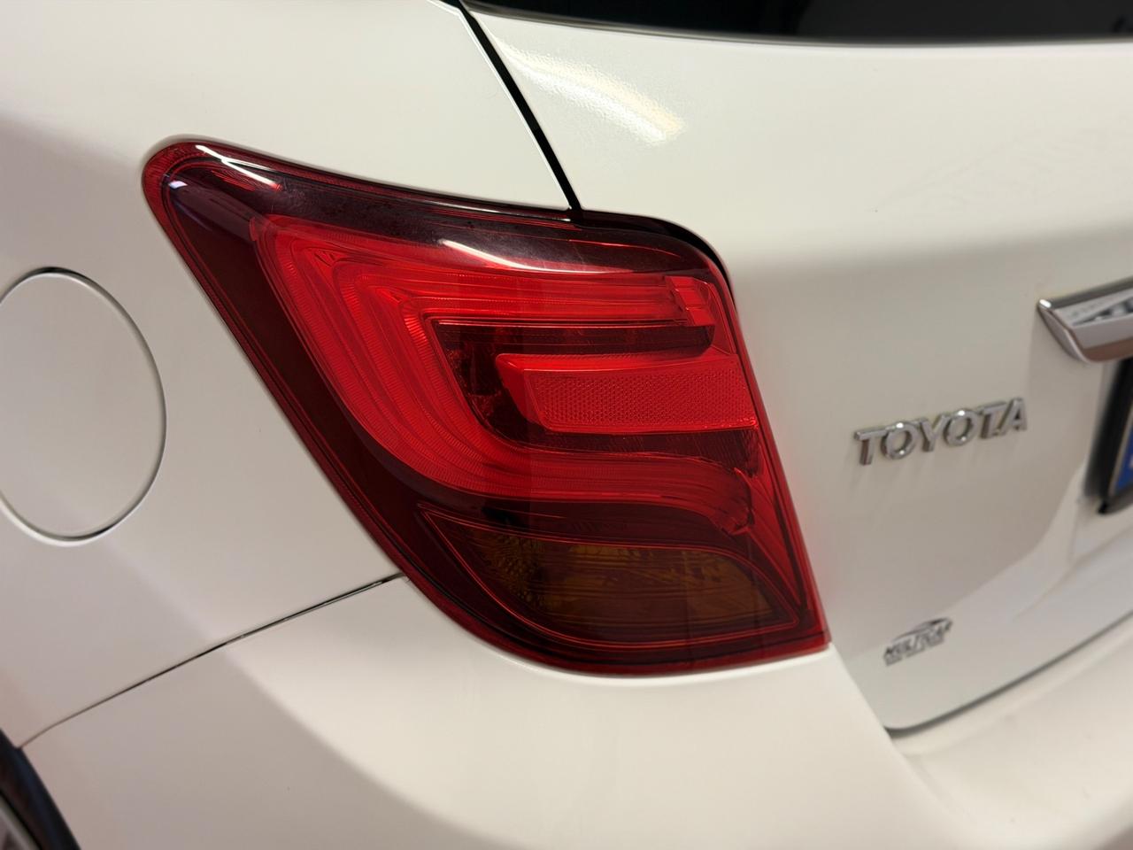 Toyota Yaris 1.0 5 porte Active