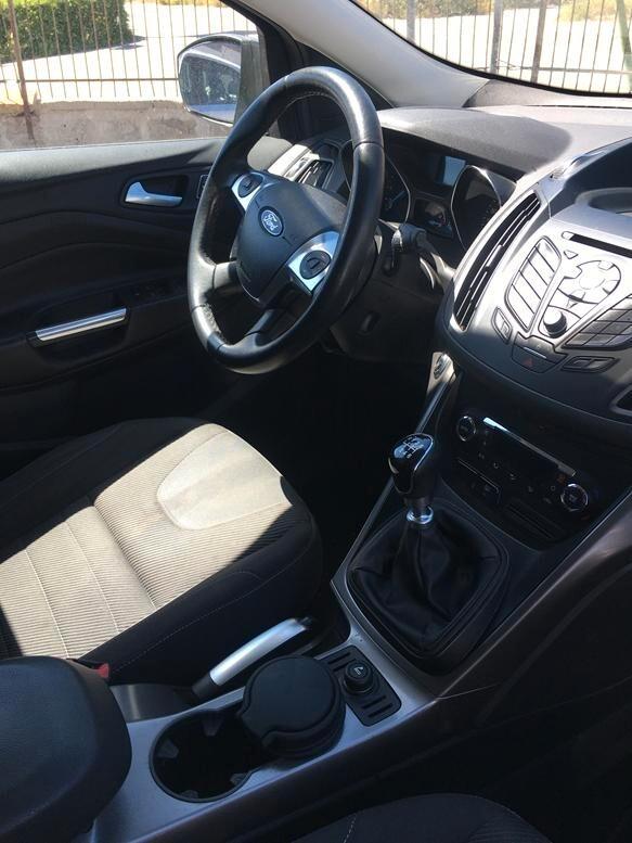 Ford Kuga 2.0 TDCI 140 CV 4WD Titanium