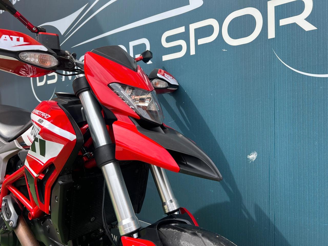 Ducati Hypermotard 821 GARANZIA PERMUTE FINANZIAMENTO