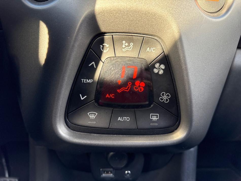 Toyota Aygo 5 Porte 1.0 VVT-i x-wave M-MT