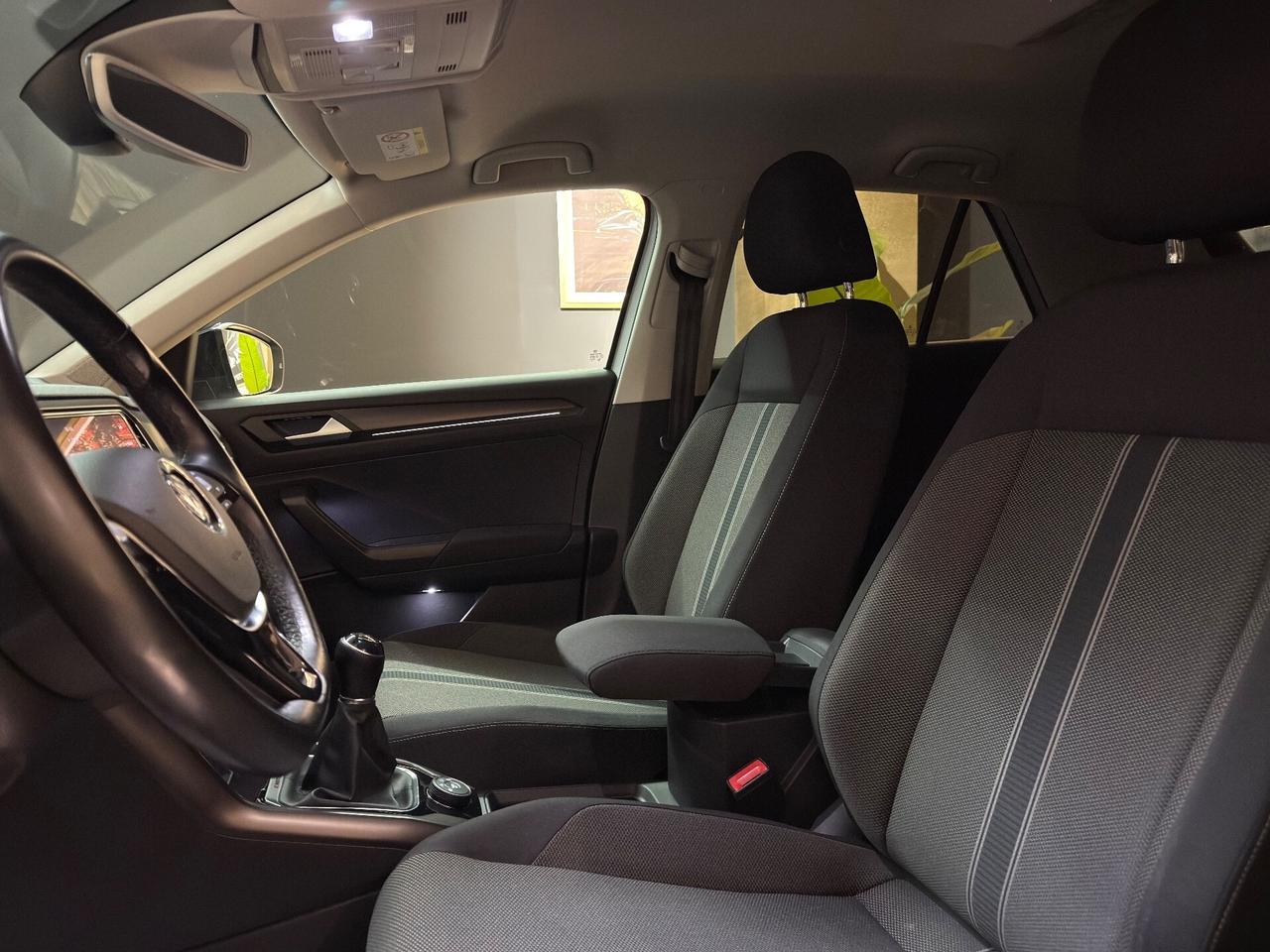 Volkswagen T-Roc 2.0 TDI SCR 4MOTION Advanced Blue