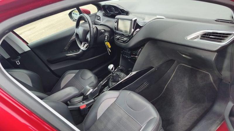 Peugeot 2008 BlueHDi 100cv Allure