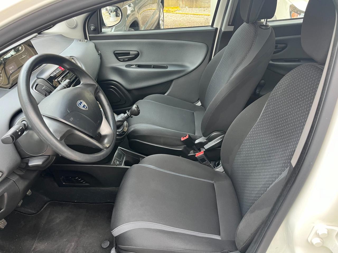 Lancia Ypsilon 1.2 69 CV 5 porte KM CERTIFICATI 1 PROPRIETARIO