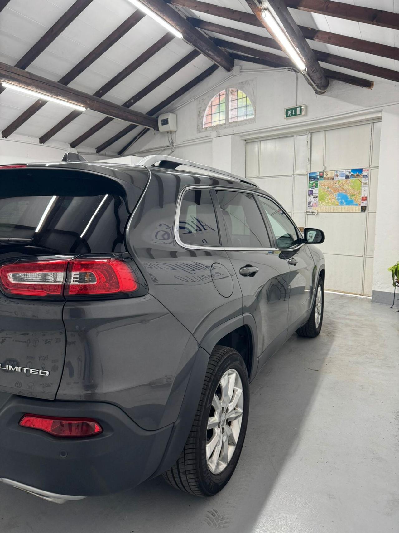 Jeep Cherokee 2.2 Mjt II 4WD Active Drive I Overland