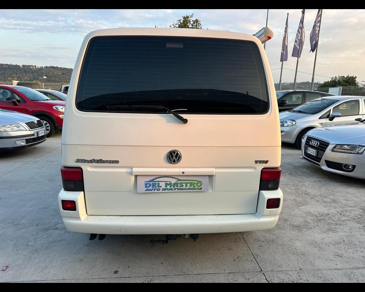 VOLKSWAGEN Transporter 4ª s. - Transp. 2.5 TDI/150CV cat Multivan