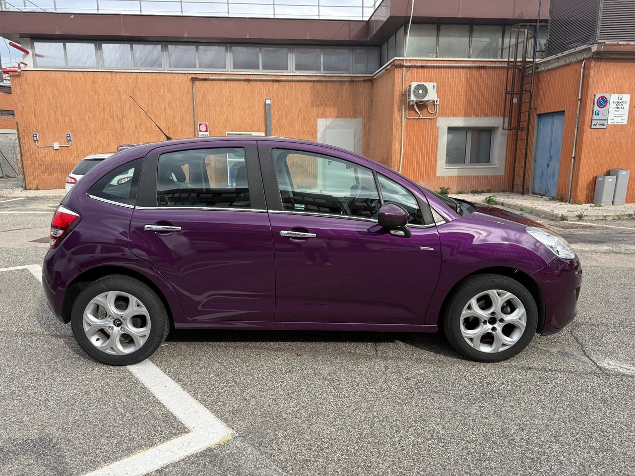 Citroen C3 pur tech exclusive 1.0 benzina