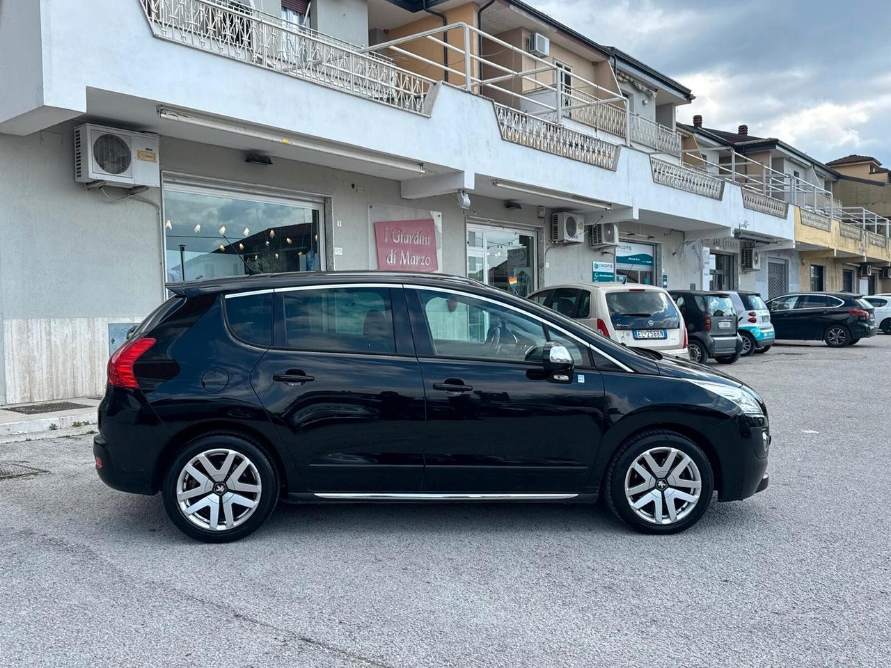 Peugeot 3008 HYbrid4 Garanzia