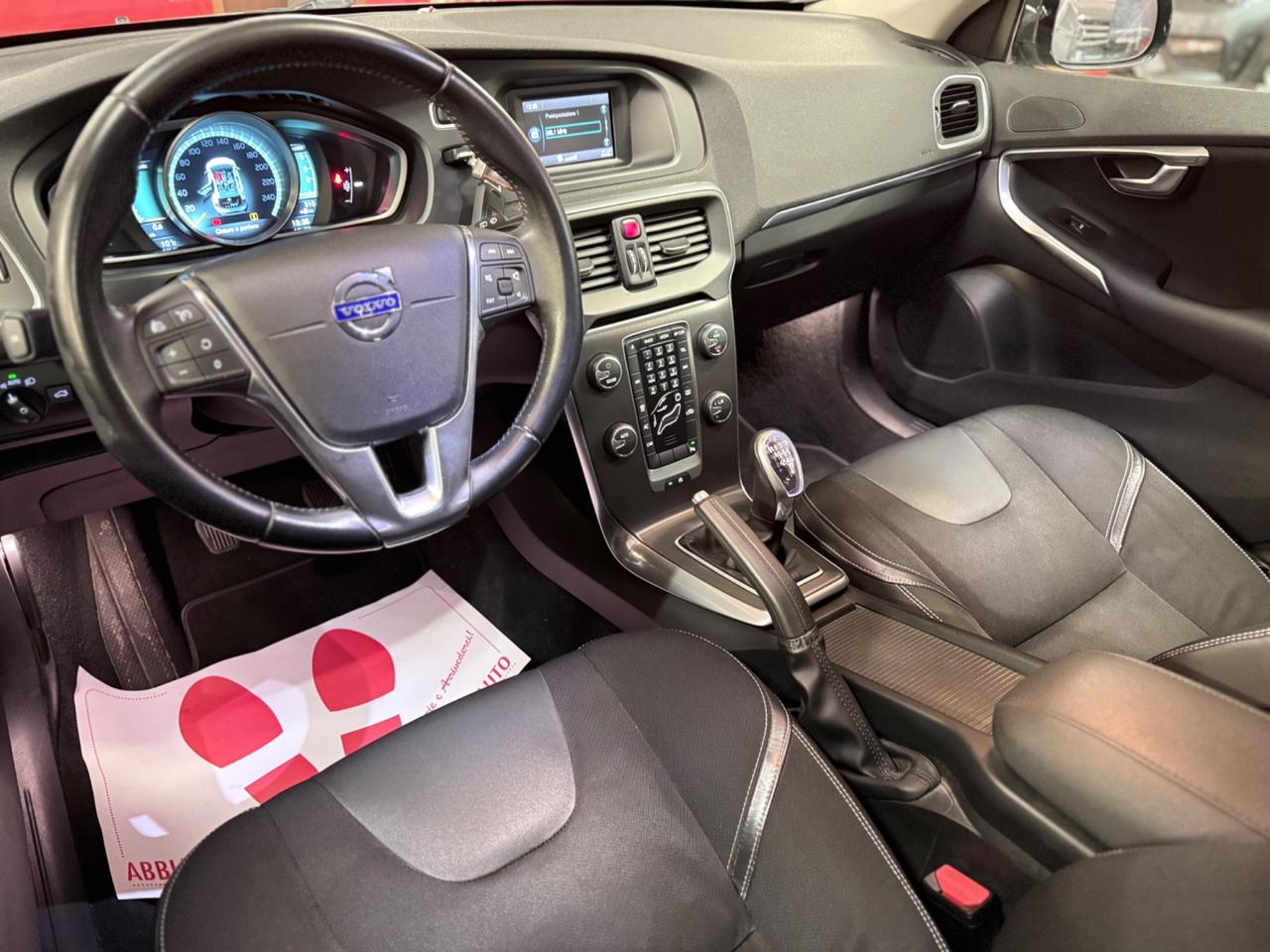 Volvo V40 D2 1.6 Powershift Style