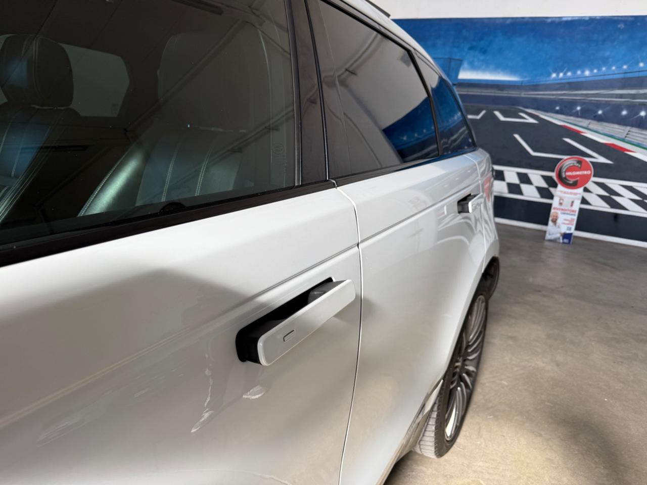Land Rover Range Velar 2.0D I4 240 CV R-Dynamic HSE