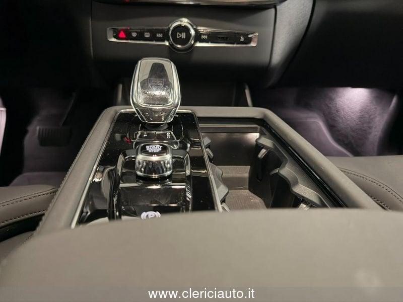 Volvo XC90 B5 AWD automatico 7 posti Plus Bright
