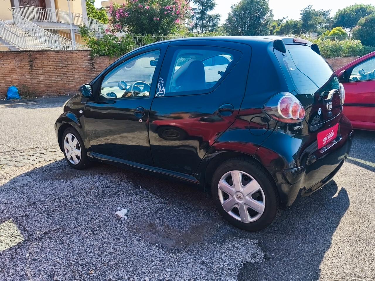 Toyota Aygo 1.0 12V VVT-i 5 porte Lounge