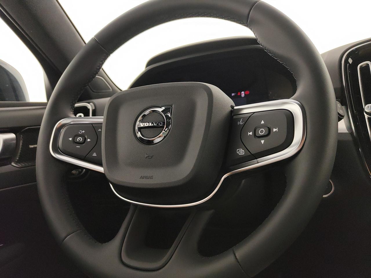 VOLVO XC40 2.0 b3 Core auto