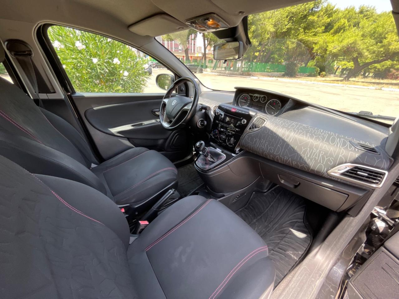 Lancia Ypsilon 1.2 69 CV 5 porte GPL Ecochic Elefantino