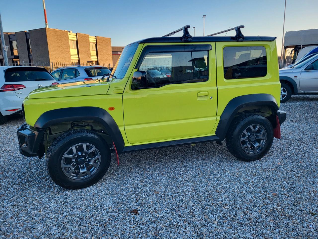 Suzuki Jimny 1.5 5MT Top