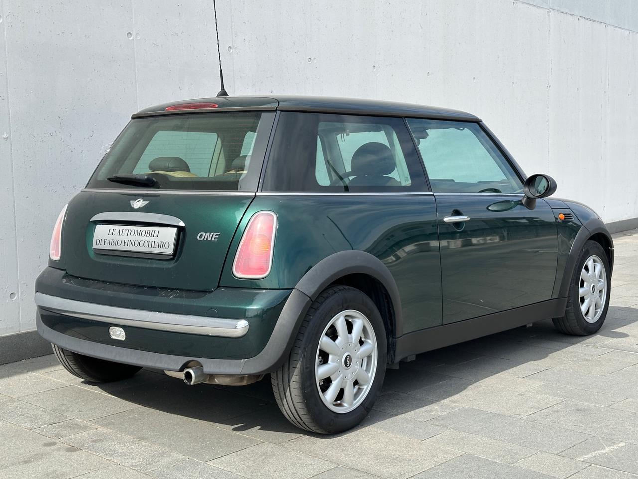 Mini 1.6 16V One de luxe Automatica Neopatentati