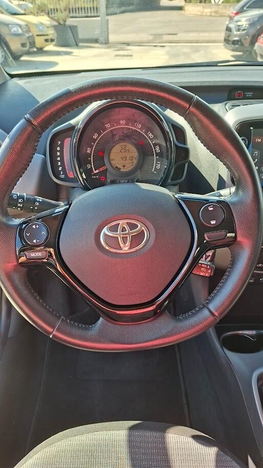 Toyota Aygo Connect 1.0 VVT-i 72 CV 5 porte 2021